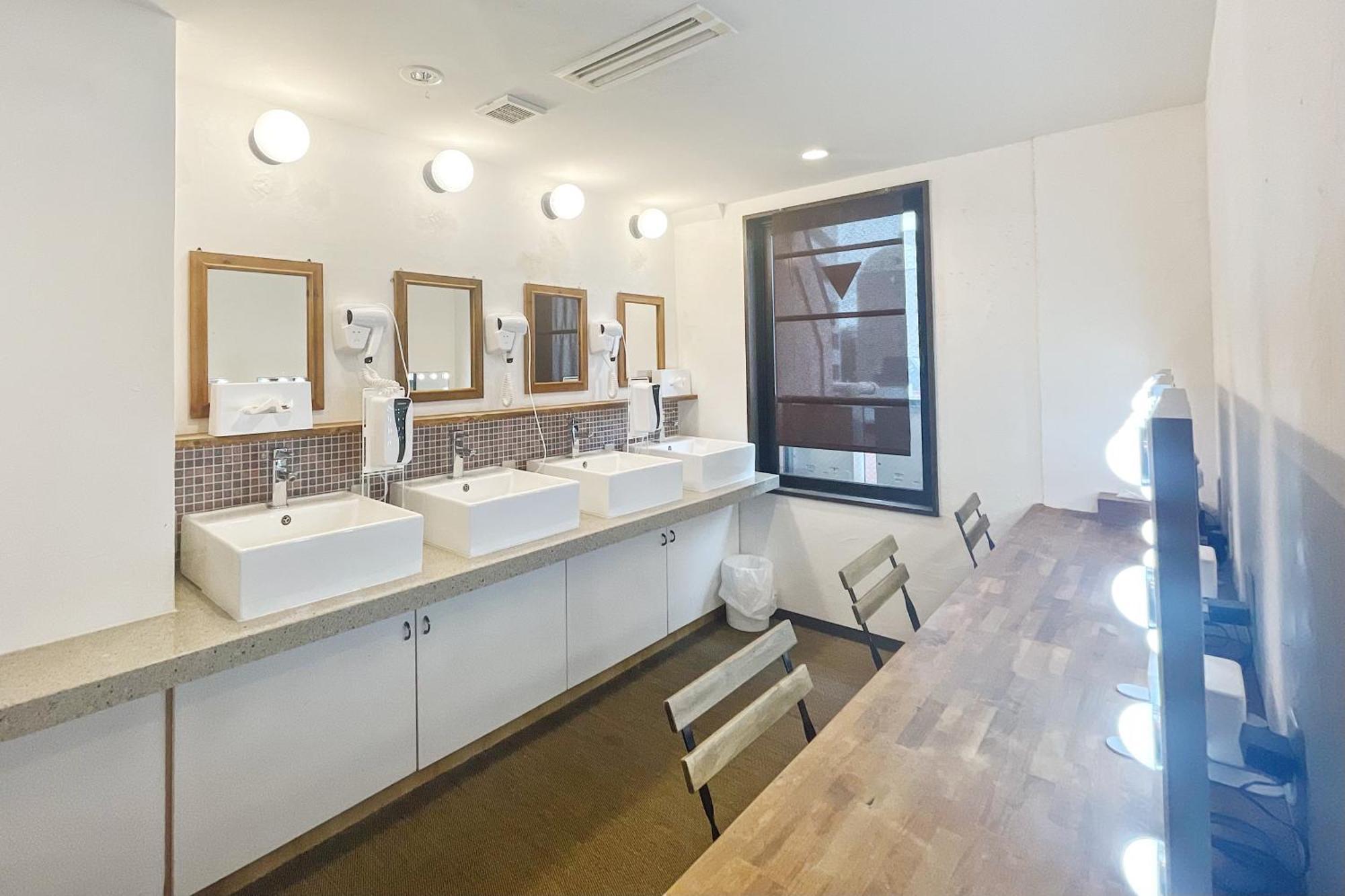 Hostel Lodging Tokyo Ueno Kültér fotó
